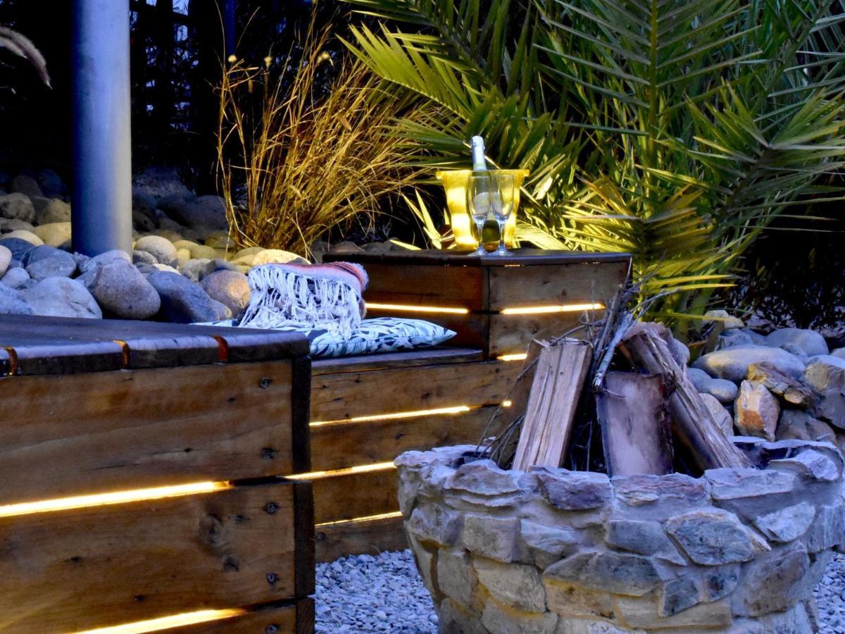 ---- Escapada De Lujo Para Dos ---- Casa Boutique Privada - Vistas Al Oceano - Parrilla Y Fogon En Quincho Privado - Insumos Desayuno - Tu Estadia Incluye Gratis 1 Sesion De Hidromasaje & Cromoterapia Bajo Las Estrellas En Jacuzzi Privado (Adults Onl Pichilemu Ngoại thất bức ảnh