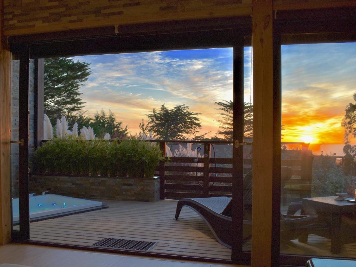 ---- Escapada De Lujo Para Dos ---- Casa Boutique Privada - Vistas Al Oceano - Parrilla Y Fogon En Quincho Privado - Insumos Desayuno - Tu Estadia Incluye Gratis 1 Sesion De Hidromasaje & Cromoterapia Bajo Las Estrellas En Jacuzzi Privado (Adults Onl Pichilemu Ngoại thất bức ảnh