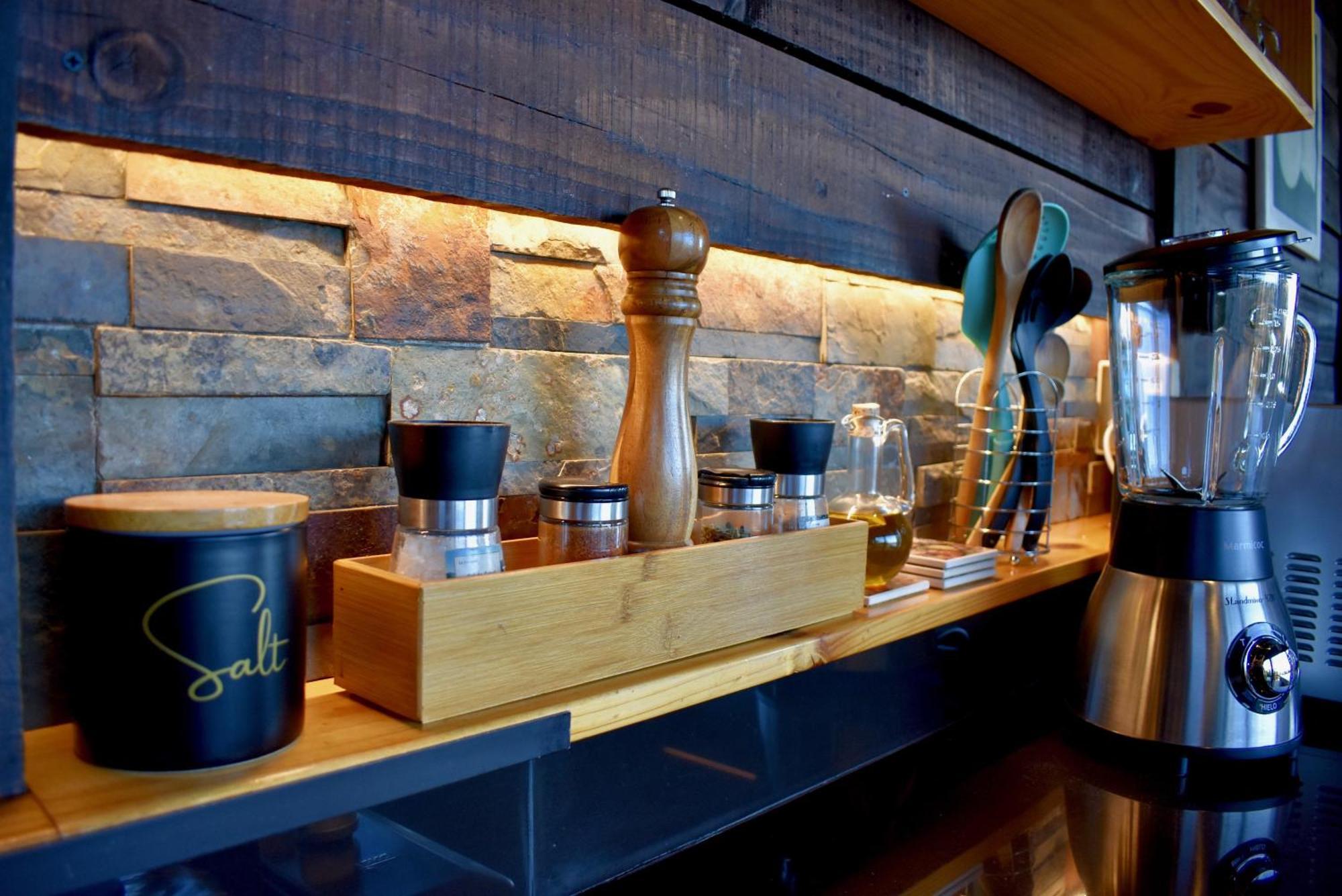 ---- Escapada De Lujo Para Dos ---- Casa Boutique Privada - Vistas Al Oceano - Parrilla Y Fogon En Quincho Privado - Insumos Desayuno - Tu Estadia Incluye Gratis 1 Sesion De Hidromasaje & Cromoterapia Bajo Las Estrellas En Jacuzzi Privado (Adults Onl Pichilemu Phòng bức ảnh